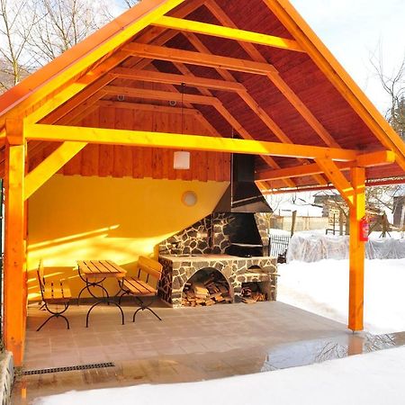 Ubytovanie Ahoj V Prirode Mýto pod Ďumbierom Bagian luar foto