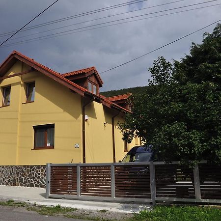 Ubytovanie Ahoj V Prirode Mýto pod Ďumbierom Bagian luar foto